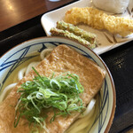 丸亀製麺 - きつねうどん（冷）イカ天 ちくわ天 塩むすび 760円