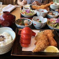 活伊勢海老料理 中納言 神戸三宮本店 - 