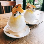 A to Z cafe - パイ、リンゴ２枚、チーズクリーム、ピスタチオ