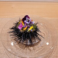 日本料理 e. - 殻付きウニ