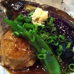 興 - 根菜入りつくね　と　茄子の炊き合わせ