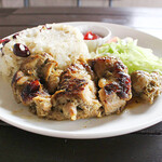 エスニックバル トリッシュ - ジャークチキン&豆ごはん