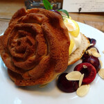 クルミドコーヒー - クルミドケーキクリーム チェリー