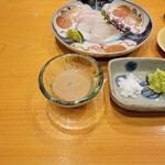 小判寿司 - お造りは知床のサメガレイ、サメガレイの肝酢でいただいた