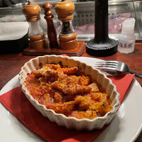 カルネジーオ イースト - 