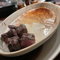 カルネジーオ イースト - 