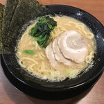 横浜家系ラーメン 鶴乃家 広島大州店 - 