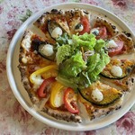 Pizzaria - 季節の野菜ピザ