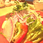 居酒屋 矢三朗 - 栄養満点サラダ