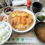 カフェ バンビ - 料理写真:日替わりランチ　850円（税込）