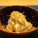 日本料理FUJI - ⑨桃の白和え ～この発想はなかなかないね。最初はデザートかと思ったが、白和えに煎った胡麻をのせると立派な料理になっている。