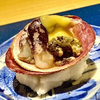 日本料理FUJI - ⑫ トリ貝の炙り、肝添え、分葱、酢味噌和え 〜せっかく味わいのある美味しいトリ貝。ちょっと濃い目の出汁のほうが味わい深くなるのでは・・・。この肝は抜群の美味さ。宮津産丹後の大きなトリ貝以来の美味しさ。