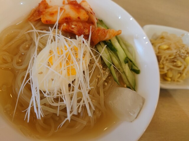 スンドゥブ専門店 3匹の子ぶた 甲府 韓国料理 食べログ