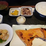 おいしい魚を食べさせる店 魚可津 - 