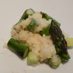 ラ・ボンヌターブル - アスパラガスのリゾット