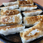 台湾料理 李園 - 鉄板焼き餃子