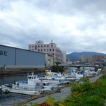 シロクマ食堂 - 閑静な北運河エリア。観光客も少なくお勧めです。