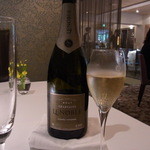 レフェルヴェソンス - NV CHAMPAGNE BRUT CUVEE INTENSE LENOBLE　9450円/5種類のシャンパーニュコース