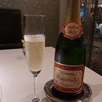 レフェルヴェソンス - NV CHAMPAGNE GRAND CRU BRUT BLANC DE BLANCS Pierre Callot　9450円/5種類のシャンパーニュコース
