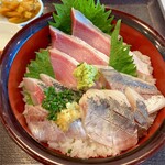 Kou zushi - 青魚丼(1500)