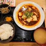 Yatai Izakaya Oosaka Mammaru - 令和3年6月 ランチタイム
                        麻婆豆腐定食 748円