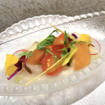 焼肉 思食 - 水キムチ風サラダ