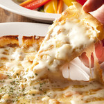 斬 - ピザは勿論、自家製で生地から作っています！お腹にたまらない軽くて薄めの生地はお酒のつまみとしても良く合います