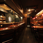 斬 - 店内は「雰囲気よしの落ち着いた空間となっております☆