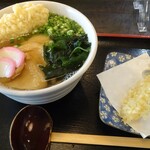 手打ちそば・うどん  田舎茶屋 - きつねうどんと大海老天