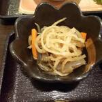 味の六酔 - うな丼の小鉢(切干大根)