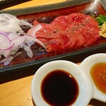 炭火焼鳥と水炊き 五郎一 - 鶏レバ刺し