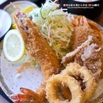 伊藤苑 - ミックスフライ定食