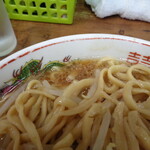 ラーメン二郎 - いい色のスープ