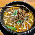 麺飯菜館 じょうじょう - 酸辣麺