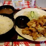レストラン金鯱 - からあげ定食(650円)