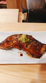 Chanko Sushi Uda - 鰻　ドデカイ　一口で食べるのはやめたほうがいい