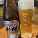 明松 - 生ビールは生憎提供不可……
            瓶ビールを戴きます。
