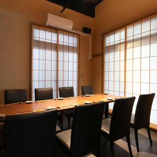 個室は3名様から最大48名様まで対応。