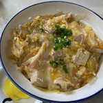 城山食堂 - 親子丼490円・味が濃いかな