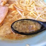 ラーメン 盛太郎 - ラーメン（中盛、野菜マシマシ、背脂少し）790円