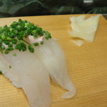 Sushiya No Onahamakou - 2012.10.12）カワハギの握り（２００円）