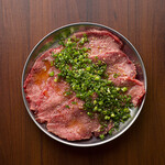 路地裏焼肉 マックスザホルモン - ねぎ塩タン