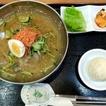 Hammig A - 夏期限定 冷麺　850円