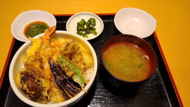 典典 居酒屋 典典 - 女川/居酒屋 | 食べログ
