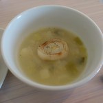 トゥルモン - 玉ねぎとじゃがいものスープです。