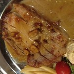 かつはな亭 - 事故でも起きたのか…冷え切ったポークソテーが…涙…