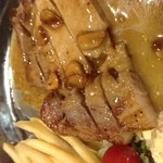 かつはな亭 - 事故でも起きたのか…冷え切ったポークソテーが…涙…