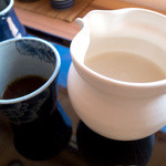 すみくら - 〆の蕎麦湯。たっぷり用意されているのが嬉しい。全部飲んじゃいました。