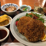 一品もうり - ・カレーコロッケ定食