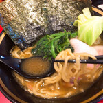 横浜家系総本山 吉村家直系店 ラーメン内田家 - 